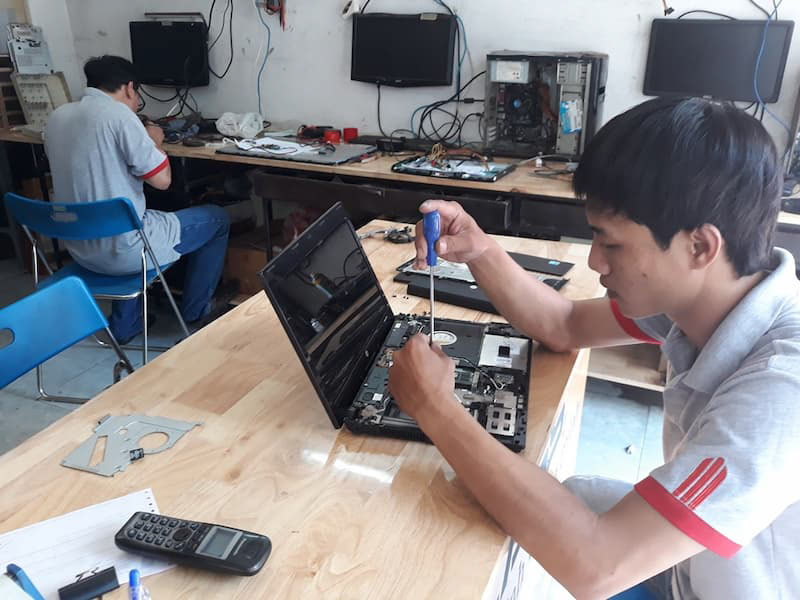 Chọn đơn vị sửa laptop quận 12 được mọi người giới thiệu