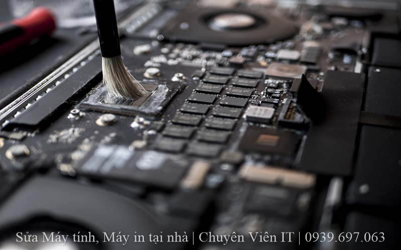 Vệ sinh laptop quận 6