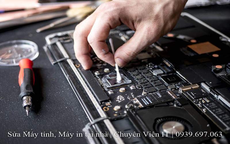 Vệ sinh laptop Bình Thạnh