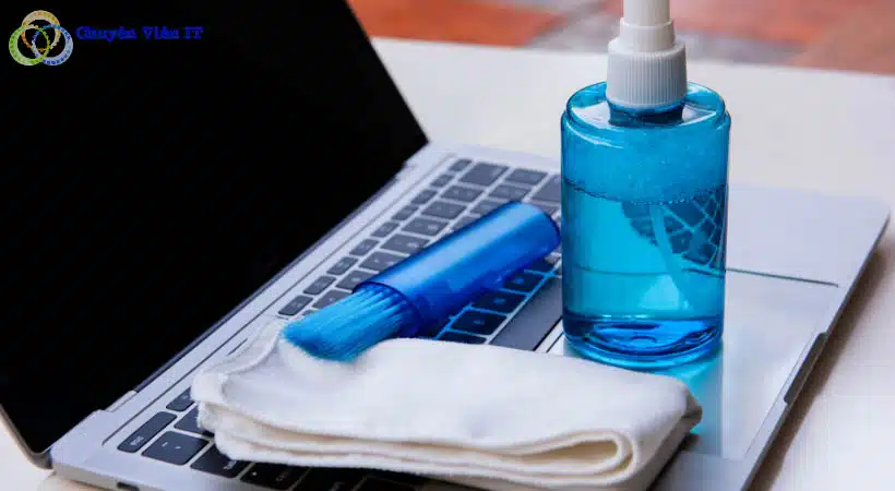 Dấu hiệu Laptop cần được vệ sinh