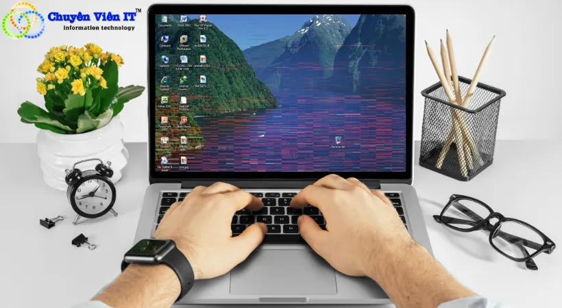 Nguyên Nhân màn hình Laptop bị giật.