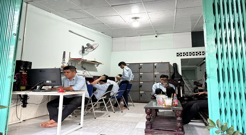 Kỹ thuật sửa laptop tại cửa hàng quận 5